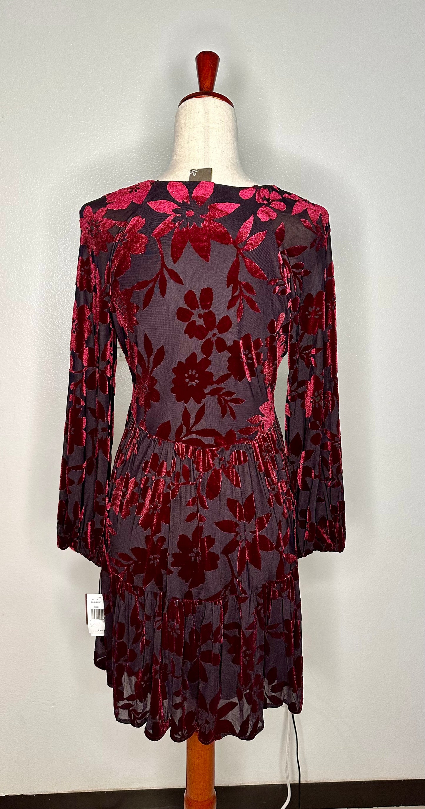 Womens Velvet Floral Cocktail And Party Dress