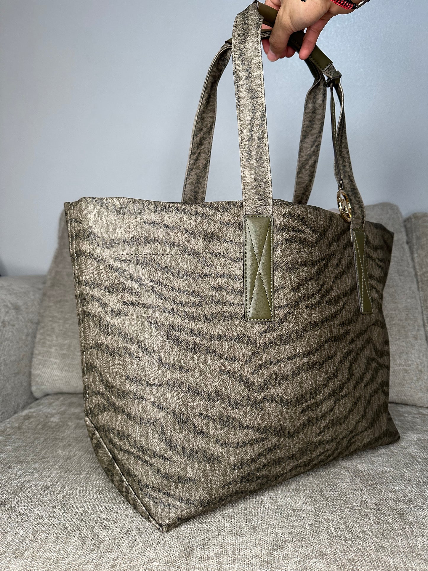 Designer Signature Large Tote Bag Color Olive