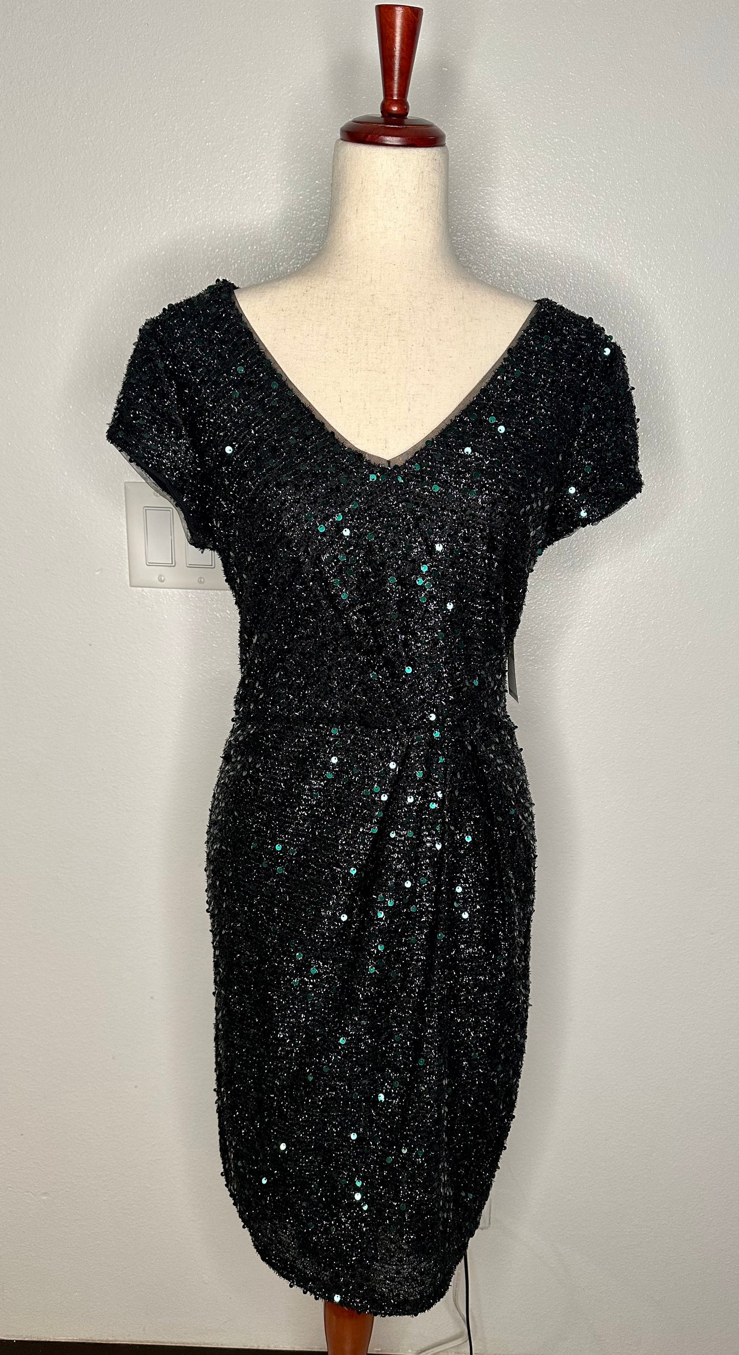 Womens Sequin V-Neck Sheath Dress