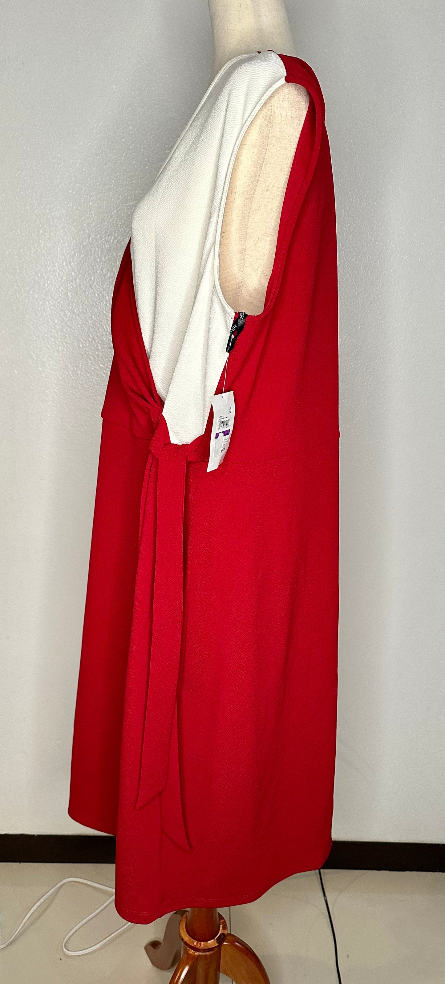 Sheath Dress Crimson/Cream Size