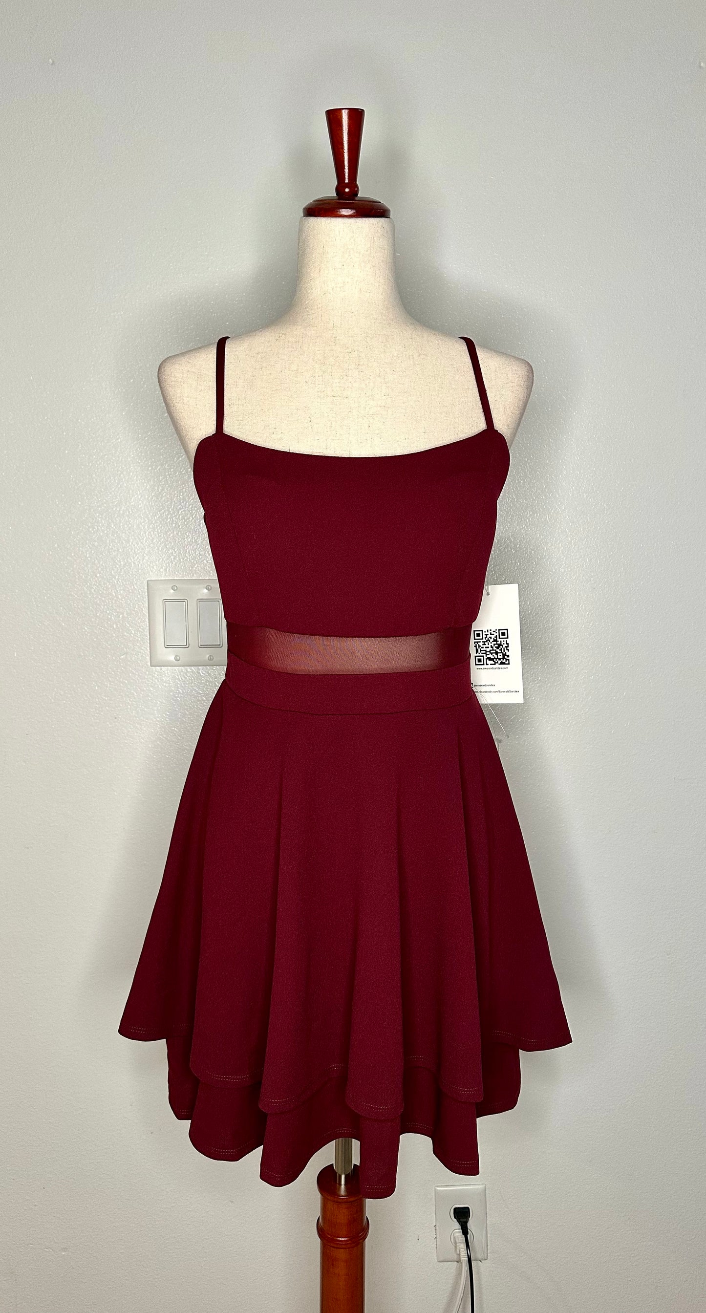 Womens Ilusion-Waist Mini Fit & Flare Dress